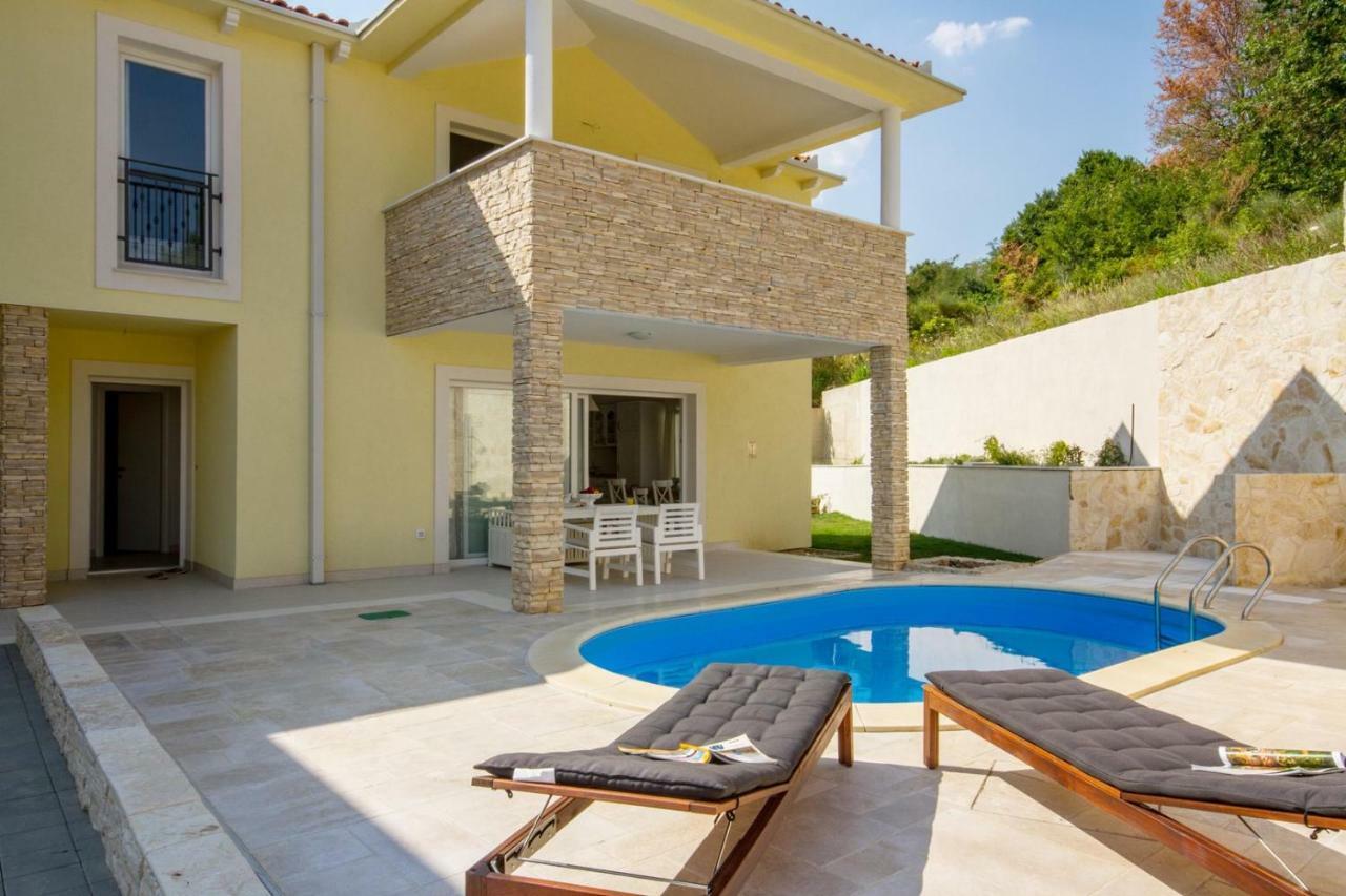 House Sunny Rock Baska Vila Exterior foto